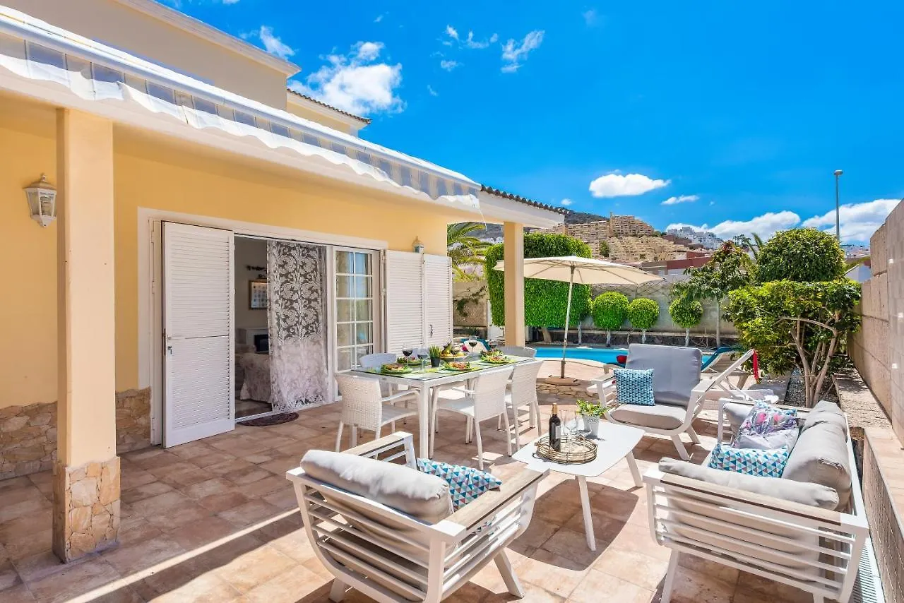 Beautiful Villa Anna With Heated Pool Costa Adeje