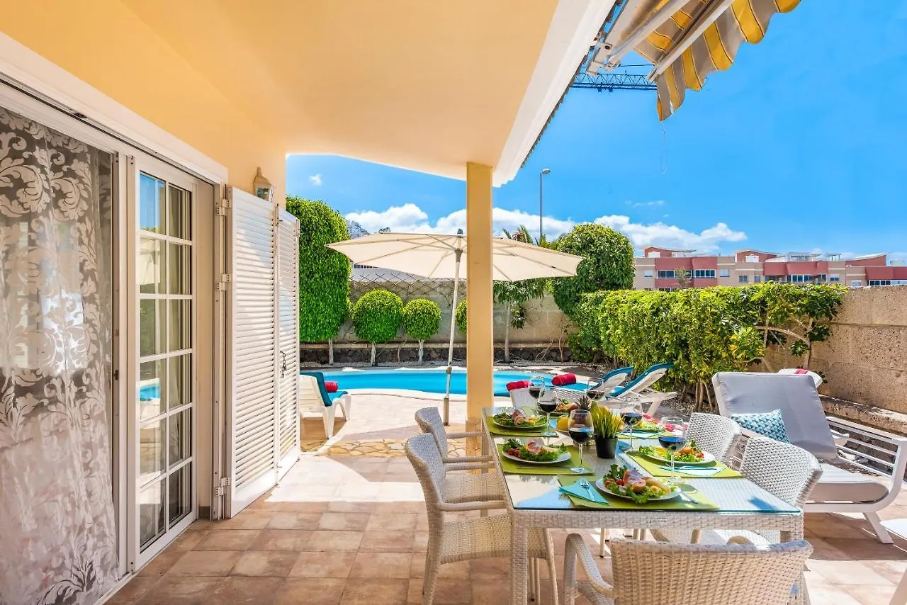 Beautiful Villa Anna With Heated Pool Costa Adeje