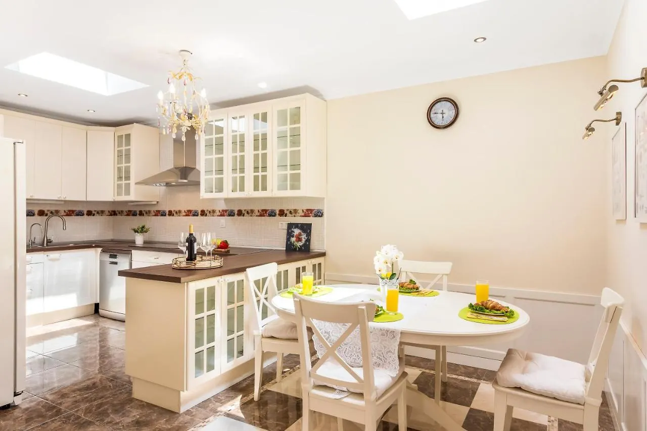 Beautiful Villa Anna With Heated Pool Costa Adeje